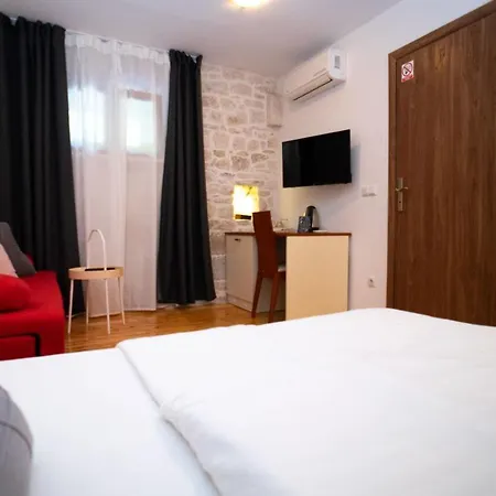 Stone House Marino Tatil Evi Trogir