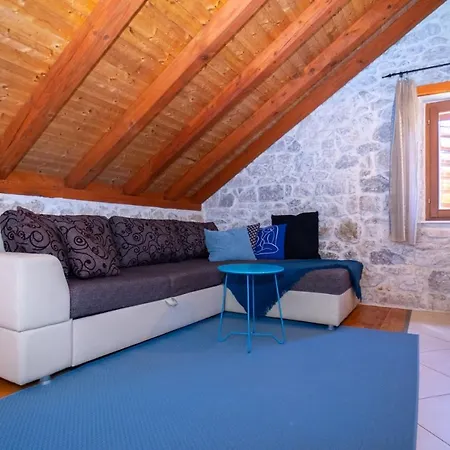 Stone House Marino Tatil Evi Trogir