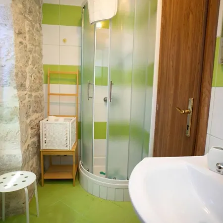 بيت للعطل Stone House Marino تروغير
