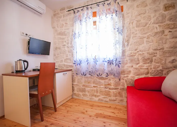 Vakantiehuis Stone House Marino *