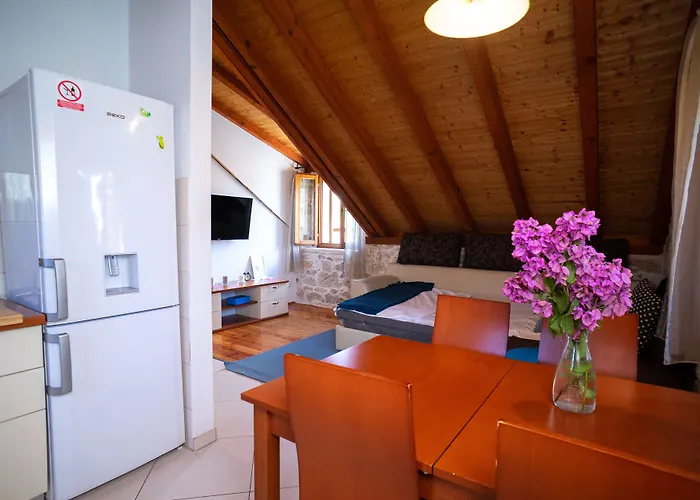 Stone House Marino * Трогір