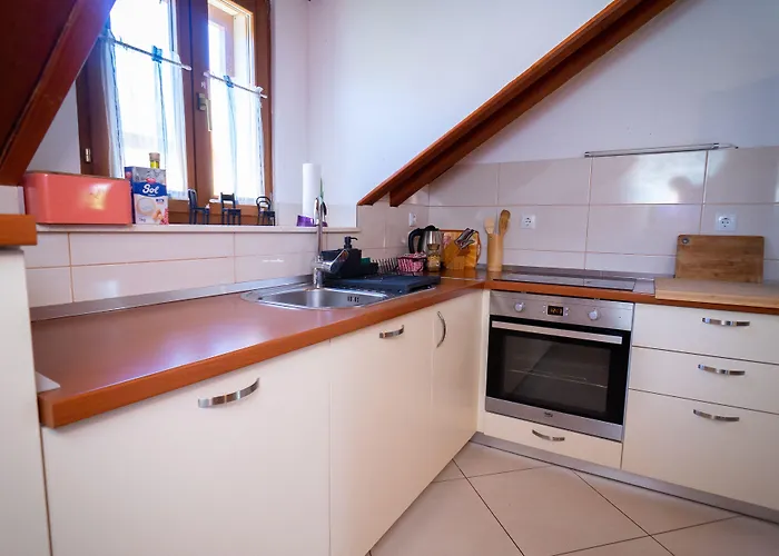 Stone House Marino Будинок відпочинку *