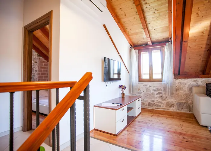 Stone House Marino Vakantiehuis *