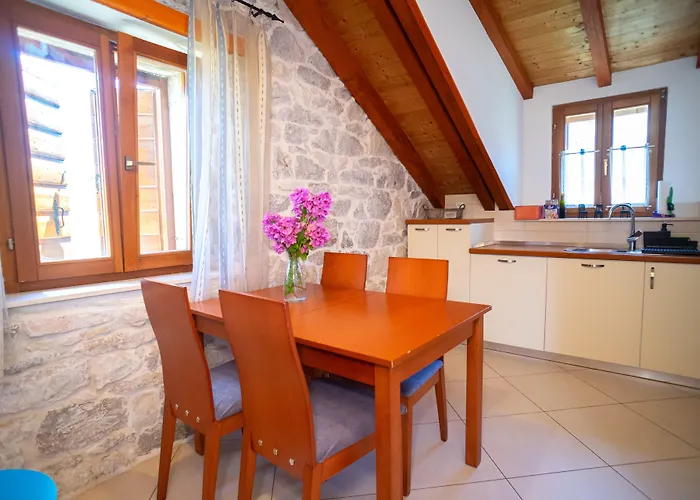 Stone House Marino Трогір