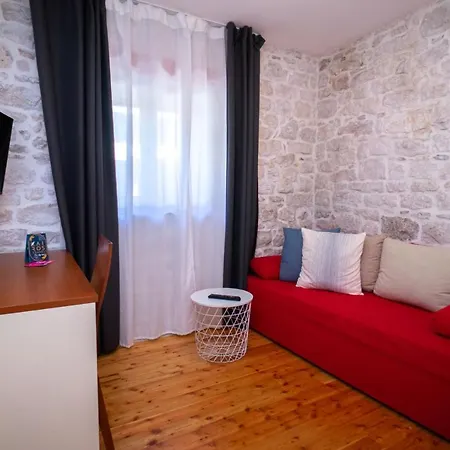 Ferienhaus Stone House Marino