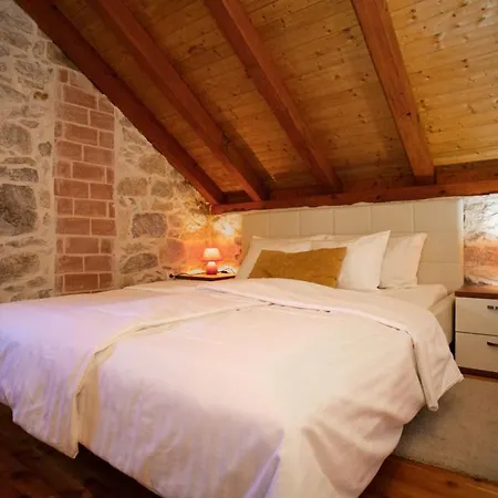 Ferienhaus Stone House Marino *